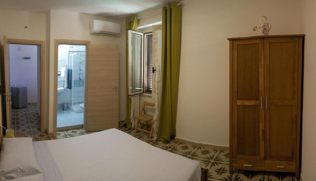 Bed and Breakfast I Tre Scalini Стінтіно Екстер'єр фото