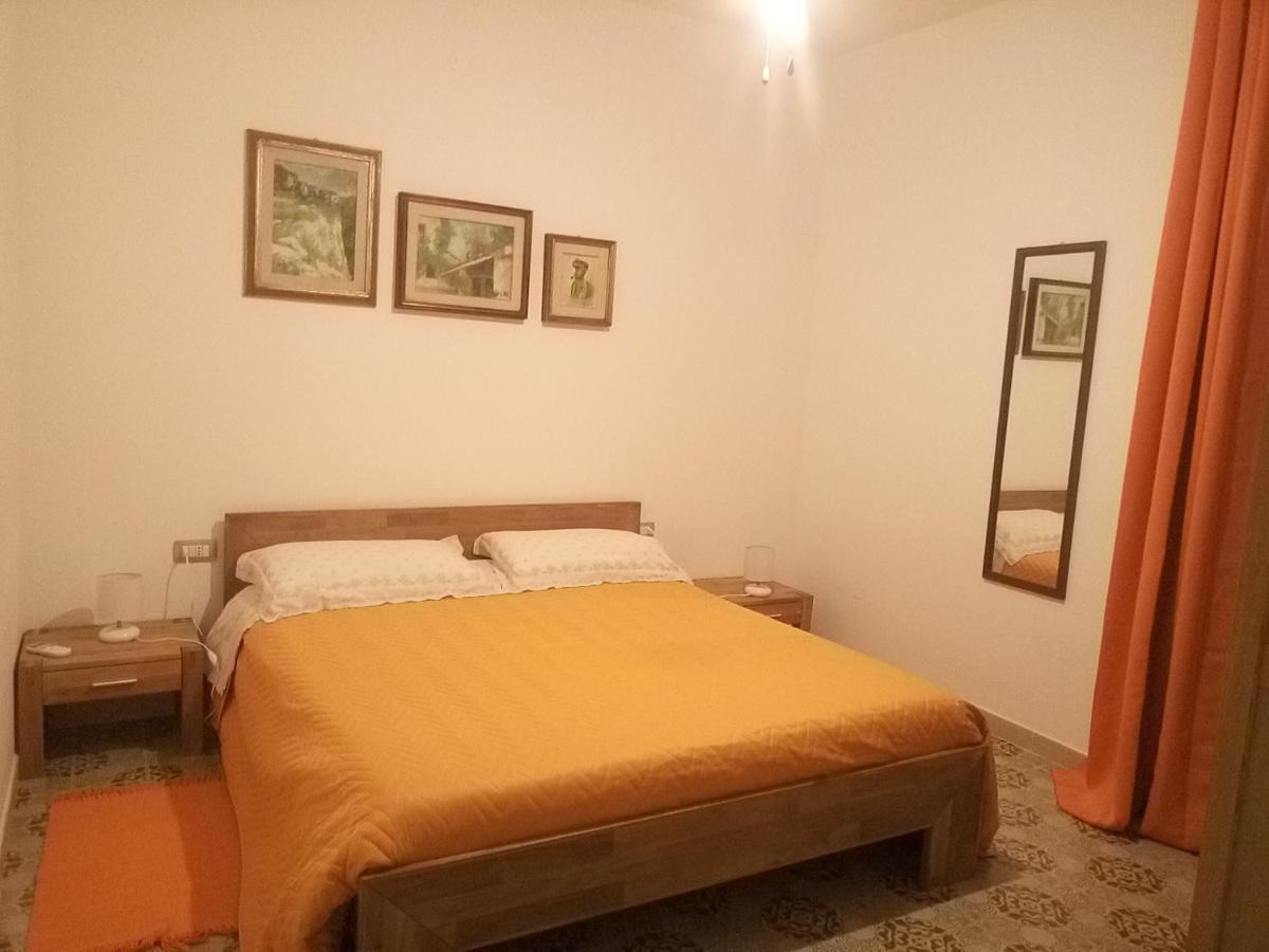 Bed and Breakfast I Tre Scalini Стінтіно Екстер'єр фото
