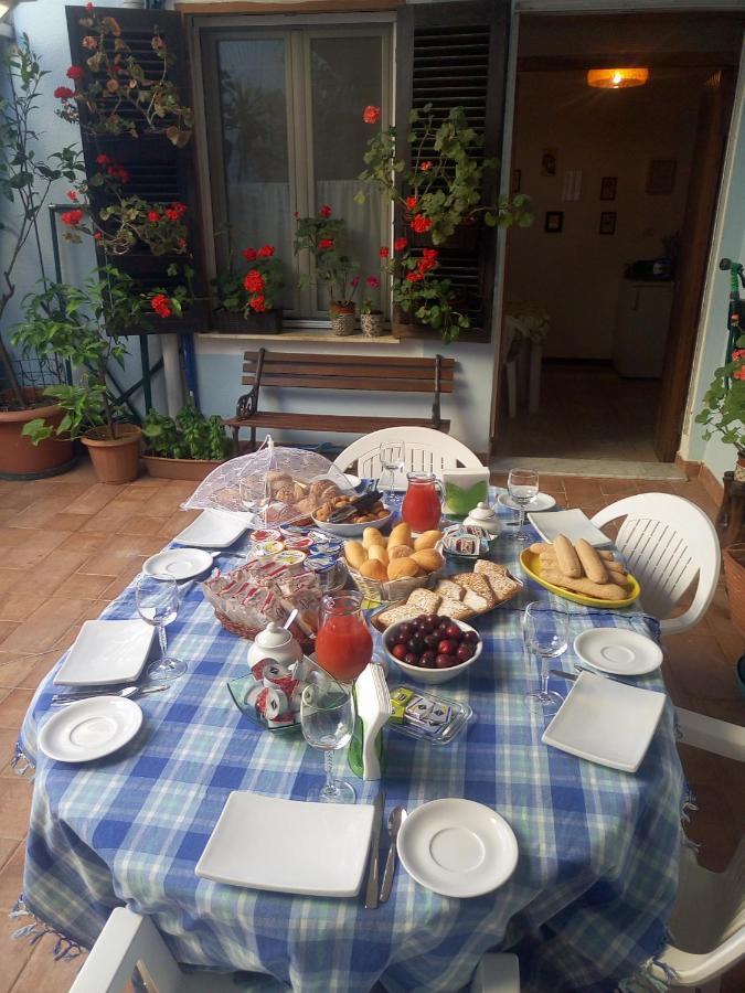 Bed and Breakfast I Tre Scalini Стінтіно Екстер'єр фото